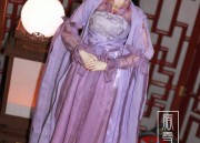 The Red Cheongsam as a Toast-Wearing Ceremonial Attire:A Cultural Exploration