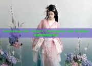 Innovating the Classic Cheongsam with Bubble-袖细节的现代演绎