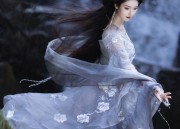 The Splendor of Hanfu:The Story of Thirteen Surplus and the Soaring Phoenix