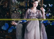 Seduction in a Cheongsam Skirt:The Erotic Charm of Traditional Elegance