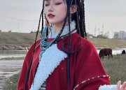 Camellia-Inspired Cheongsam:Embracing the Beauty of Traditional Chinese Elegance