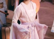 The Evolution of Xi Po Pos Cheongsam Dress:Modernizing the Traditional Qipao