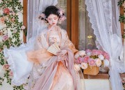 Embracing Tradition in a Modern Way:The OVS Cheongsam Skirt
