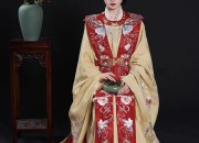 The Elegance of Cheongsam:A Journey Through the World of Traditional Chinese Clothing