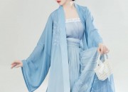 Red Hanfu Costumes for Girls in Autumn Winter Season