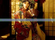 The Enchantment of Cheongsam and Dance Fans:A Cultural Journey