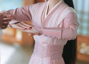 Qiqis Cheongsam Style:Embracing a Slightly Curvier Figure