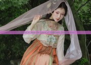 Little Girls in Qipao:The Charm of Traditional Chinese Dress