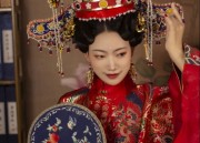 The Splendor of Ming-Style Hanfu Collared Clothing in Summer