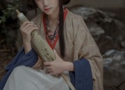 The Splendid Elegance of Cheongsams slit:A Journey into Traditional Chinese Beauty