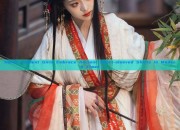 Hanfu Student Girls Embrace Ancient Short-sleeved Shirts in Modern Times