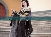 Autumn Shoe Styles to Pair with Qipao:A Guide to Traditional Elegance