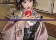 Spring Arrives at Peach Blossom:Original Hanfu Fashion in Bloom