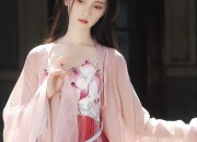 Reinventing Hanfu for the Petite:A Guide to Winter and Autumn Fashion