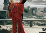 The Rise of the Hairband Ma-Mian Skirt:A Blend of Traditional Elegance and Modern Charm