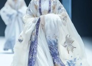 The Charm of Yellow Half-Flower Song Cheongsam