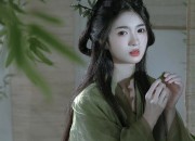 Plus-Size Cheongsam Women Embracing Modern Chinese Fashion