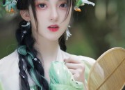 Traditional Elegance in the Workplace:The Rise of Hanfu for Business Attire