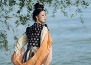 Autumn Winter Collection of Tapestry Horseface Skirt:A Blend of Splendor and Warmth