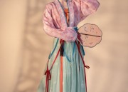 The Allure of Hanfu Winter Sleeves:Narrow Yet Elegant