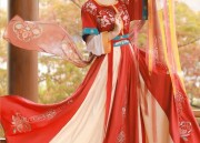 The Splendor of a Horseface Skirt,Toast Dress,and Red Blouse:A Cultural Journey