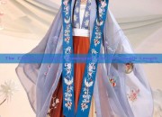 The Charm of V-neck Cheongsam with Mid-length Length