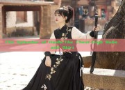 The Splendor of Hanfu:The Chest-High Robe and Skirt