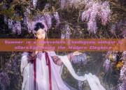 Summer in a Sleeveless Cheongsam without Collars:Embracing the Modern Elegance