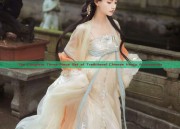 The Complete Three-Piece Set of Traditional Chinese Hanfu Accessories