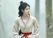 Blending Tradition with Modernity:The Art of Pairing Sports Shoes with Cheongsam