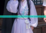 Vintage-Style Cheongsam with Mid-Length to Long Length Silhouette