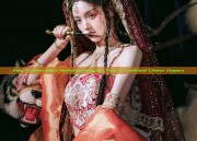 Wang Chuorans Hanfu Fashion:Exploring the Trend of Traditional Chinese Elegance