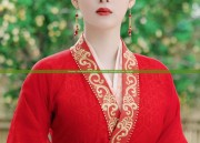 Summer Workwear:The Rise of Hanfu Fashion in the Office
