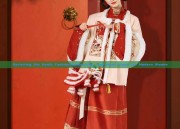 Revisiting the Hanfu Fashion:Modernizing Traditional Hanfu for Modern Women
