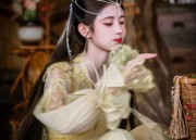 Embracing the Elegance of Chinese Cheongsam in Spring
