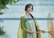 Enhanced Comfort and Classic Charm:The Loose-Fit Cheongsam of 2024