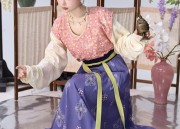 Ancient Grace in Modern Schools:The Allure of Qipao-Inspired Dress for Primary School Girls