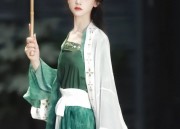 Traditional Hanfu Boots and Clogs:A Journey into the Fusion of Ancient Fashion and Modern Comfort
