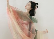 The Rise of the Mamen-Style Skirt with High-Waisted Charm