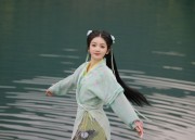 Qipao Headdress and Accessories:Embracing the Traditional Beauty of the Republic Era
