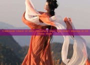 Traditional Charm of Girls Horseface Skirt with Short Sleeves in Chinese Style
