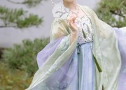 Winter Cheongsam:The Long Version Elegance