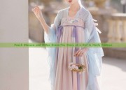 Peach Blossom and Willow Green:The Story of a Girl in Hanfu Fashion