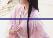 The Allure of Silk Cheongsam Skirts for Petites