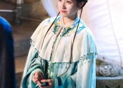 Reimagining the Cheongsam:Modernizing Traditional Chinese Style with Modern Flavor