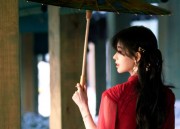 West Lake Moonlight:The Elegance of Qipao,a Tale of Traditional Chinese Beauty