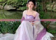 The Song of Jade Warriors in Hanfu Fashion