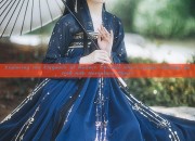 Exploring the Elegance of Modern Chinese Short-Length Blouses paired with Horseface Skirts