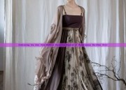 Embracing the New Sino-Modern Style:The Revival of the Womens Ma-Mian Skirt