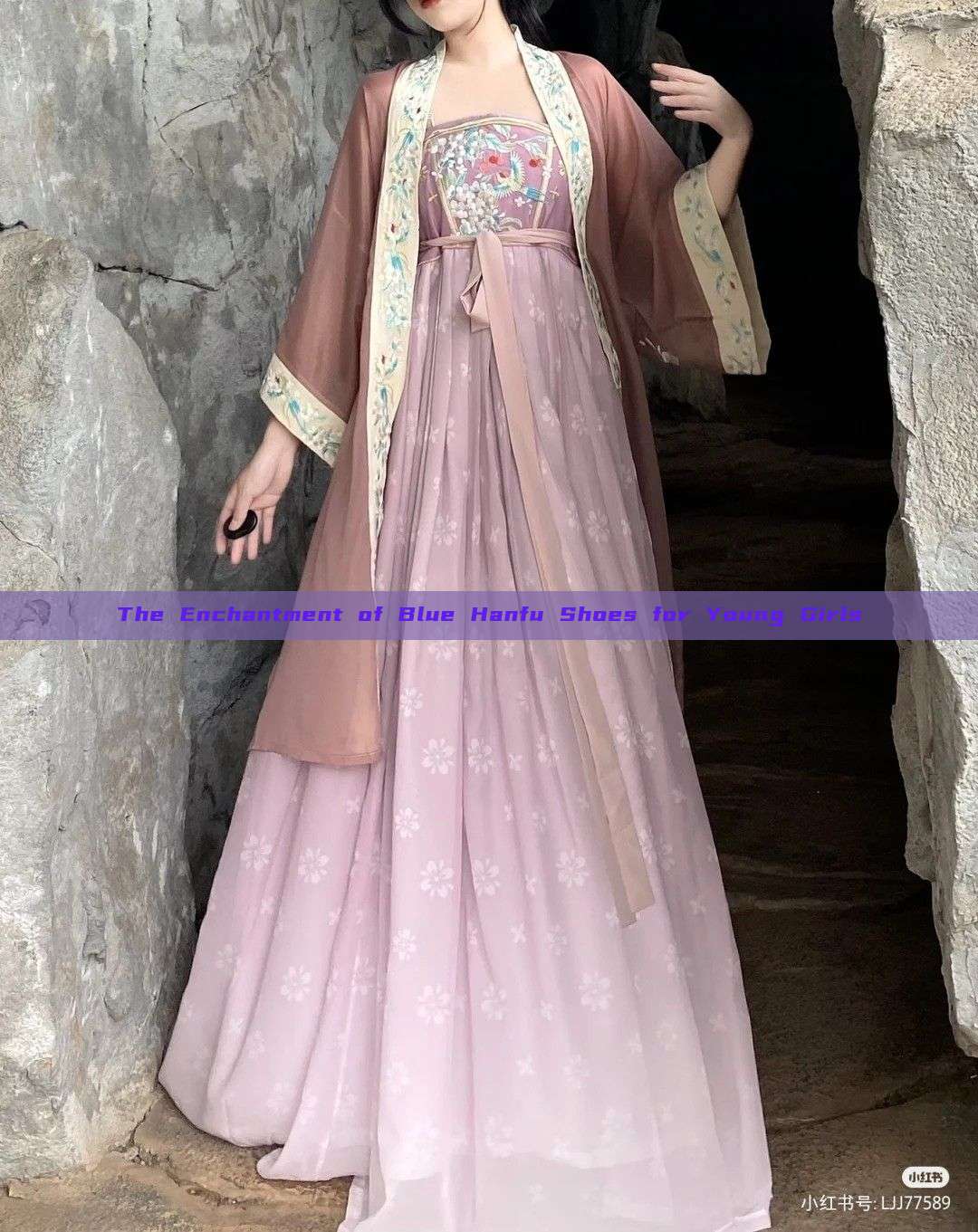 The Enchantment of Blue Hanfu Shoes for Young Girls The Enchantment of Blue Hanfu Shoes for Young Girls